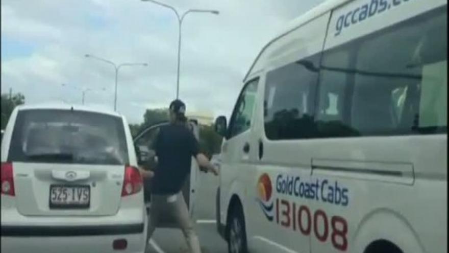 Brutal pelea callejera en Australia