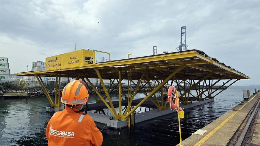 Astilleros San Enrique entrega «Catarroja», la segunda plataforma solar marina construida en Vigo