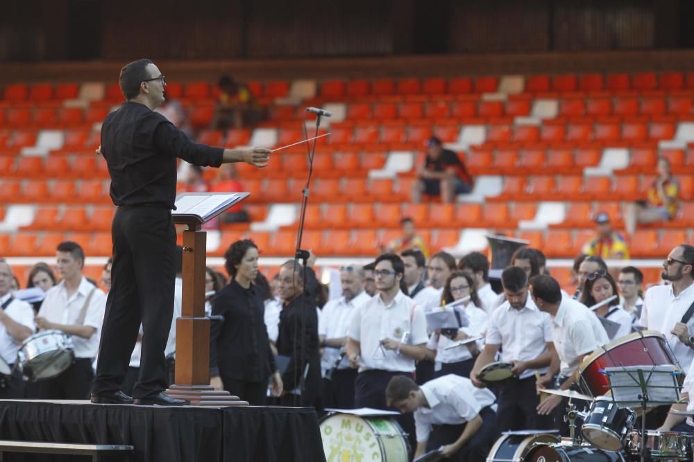 Todas las imágenes de la presentación del Valencia 2016/17