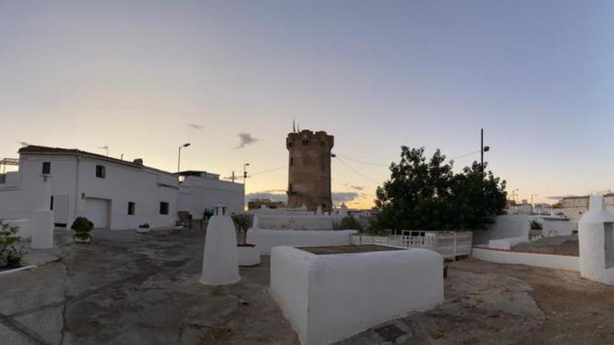 Asociaciones, vecinos y ayuntamiento, unidos en la conservación de las cuevas de Paterna