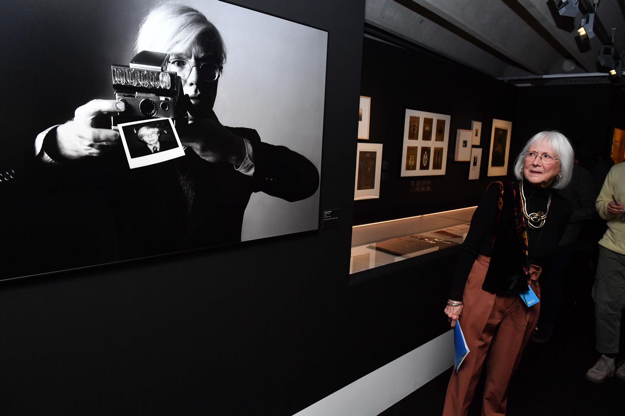 El universo Polaroid abre al público en la Fundación Barrié