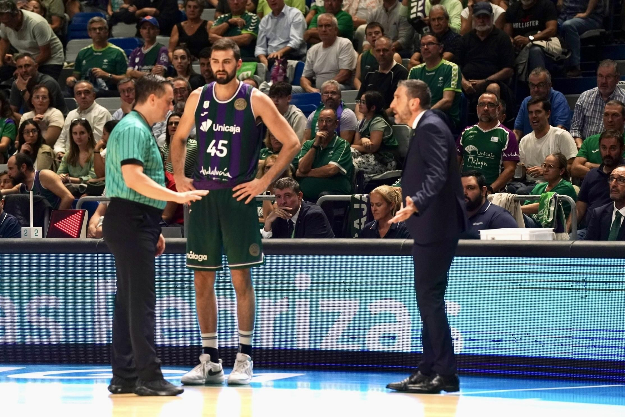 Partido disputado entre el Unicaja y el Aliaga Petkimspor de la BCL