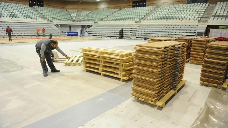 Comienza el cambio del parqué del Palacio