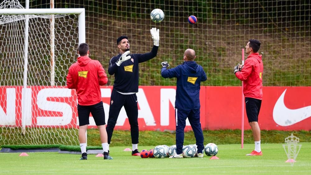 Entrenamiento del Sporting en Mareo.