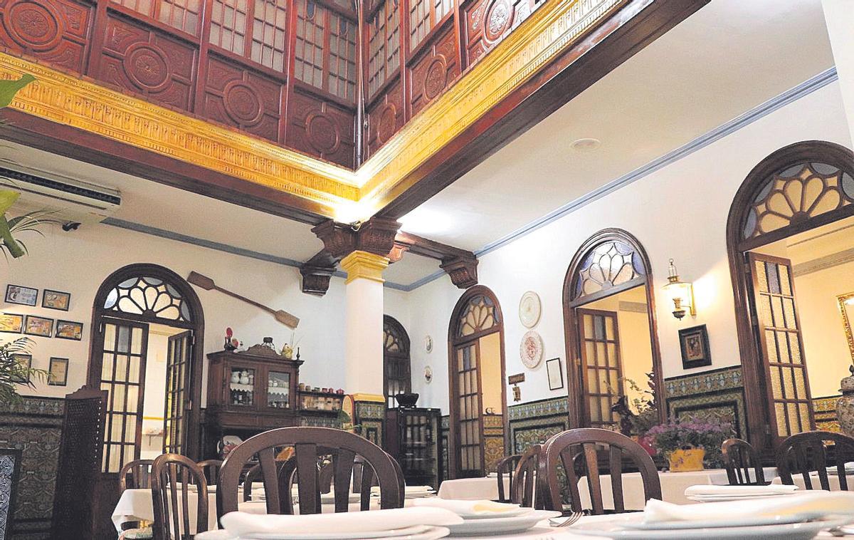 Interior del restaurante Los Berengueles.