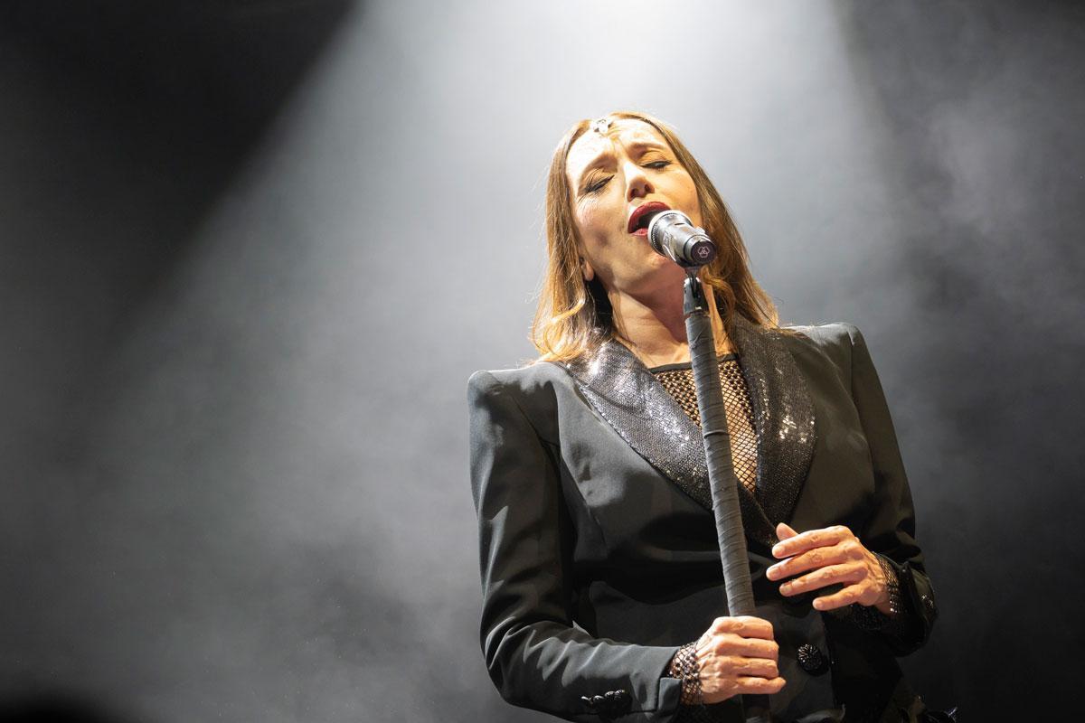 La cantante Luz Casal en concierto.