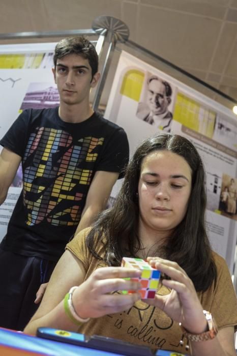 CAMPEONATO DE CUBO DE RUBIK EN ELDER