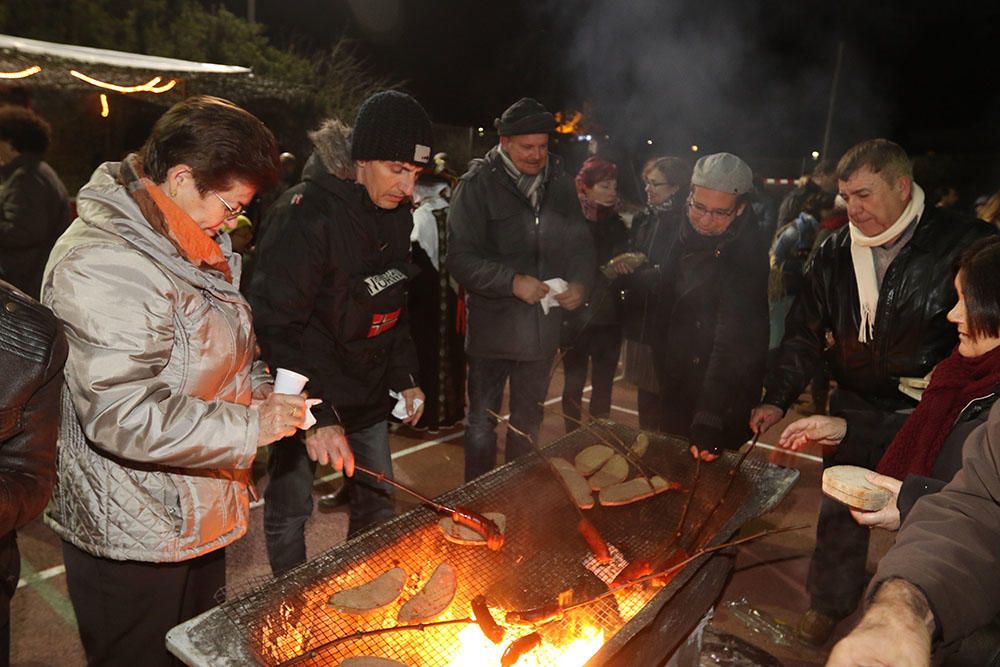 Menos vino, pero de mayor calidad, para festejar la llegada de una nueva añada a las barricas de las casas de Sant Mateu.