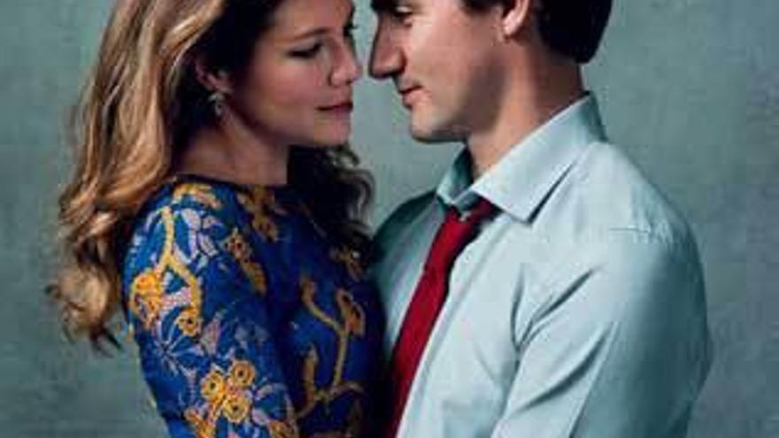 A la derecha, Justin Trudeau. Abajo, el primer ministro con su esposa. Sophie Grégoire-Trudeau.
