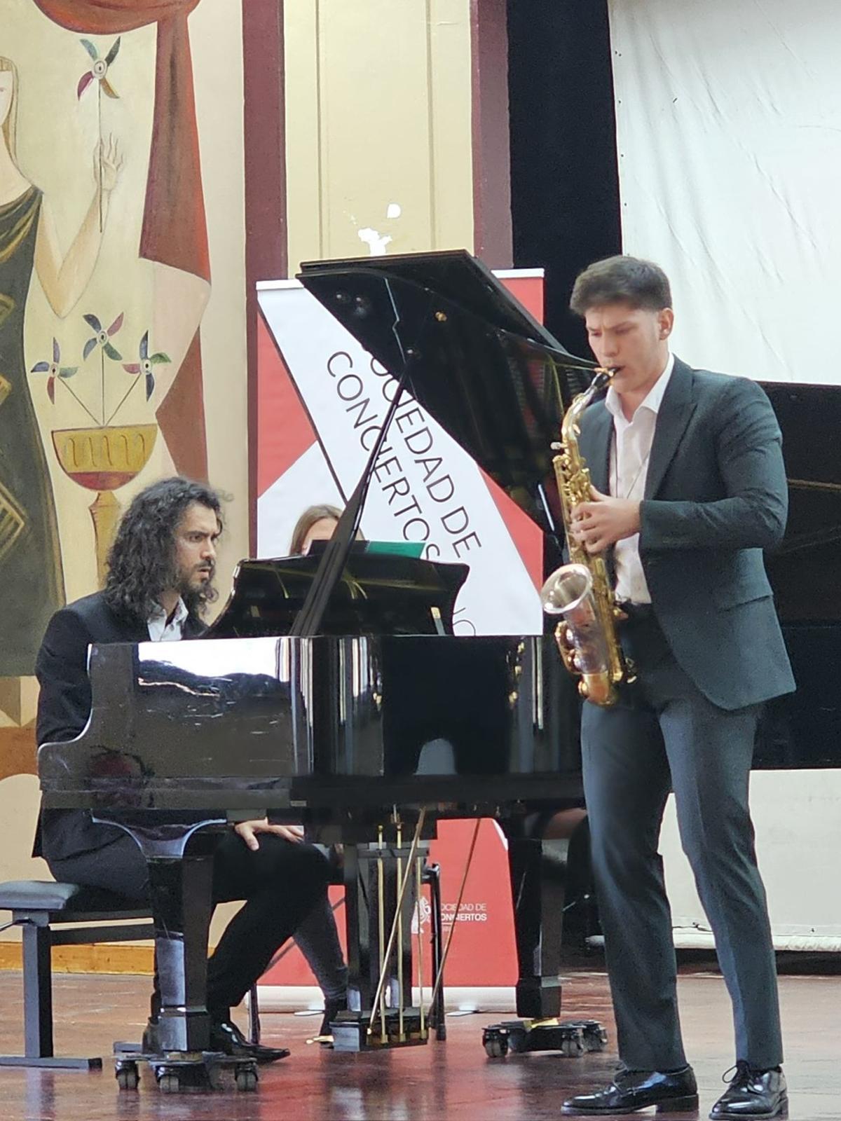 El segundo premio ha recaído en el saxofonista eldense Manuel Mondéjar Amat
