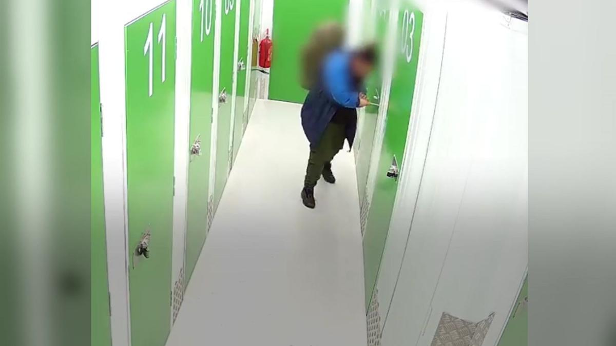 Detenido un ladrón de trasteros en Badalona