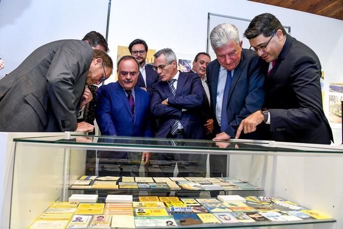 23-10-19 LAS PALMAS DE GRAN CANARIA. CASASA CONSISTORIALES. LAS PALMAS DE GRAN CANARIA. Exposición 40 años de Guaguas Municipales. Fotos: Juan Castro.  | 23/10/2019 | Fotógrafo: Juan Carlos Castro