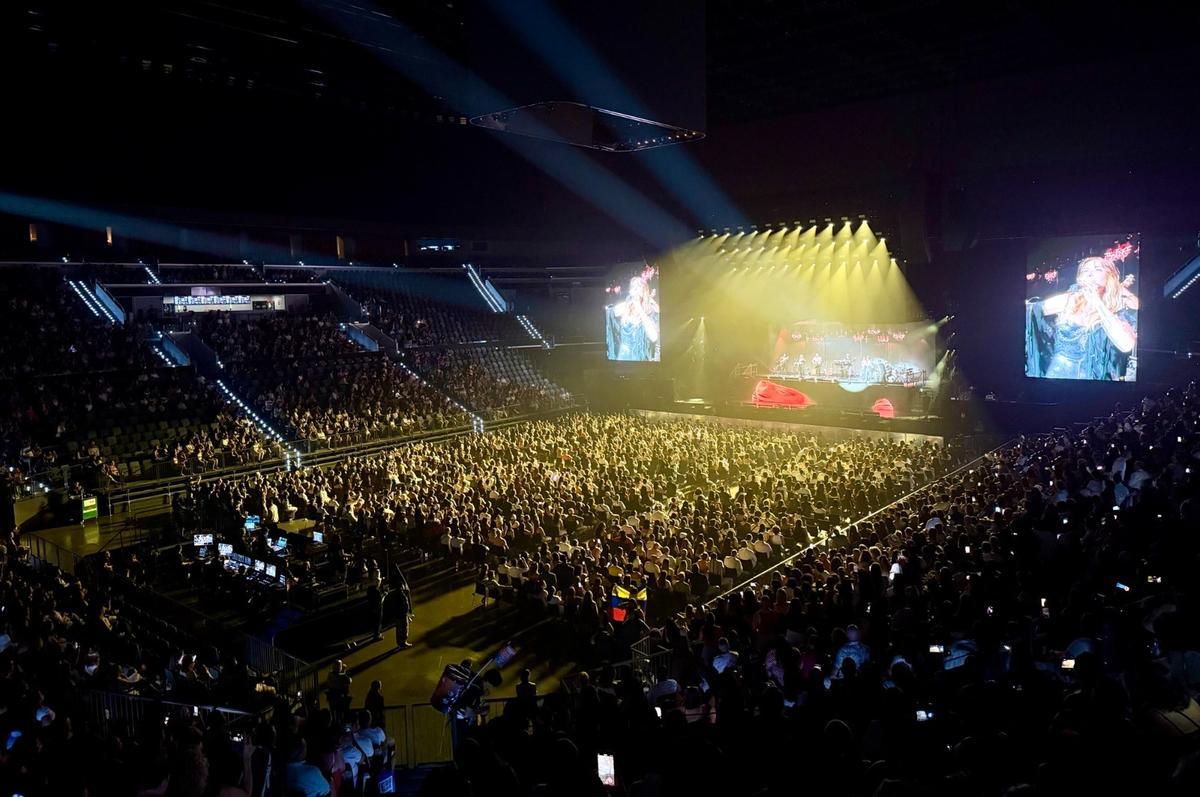 El Roig Arena vibra con Kany García y su gira “Puerta Abierta” El Roig Arena vibra con Kany García y su gira “Puerta Abierta”