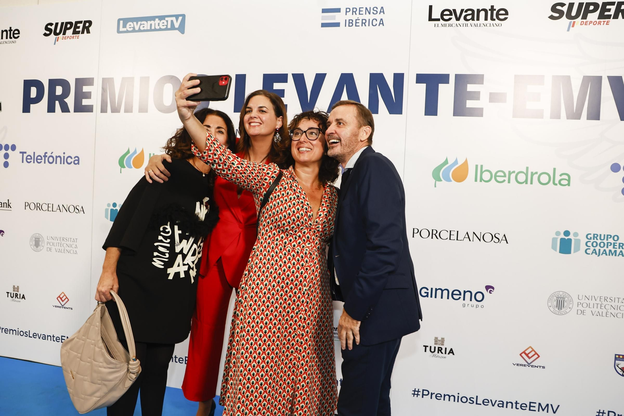 Búscate en la Gala de los Premios Levante 2023