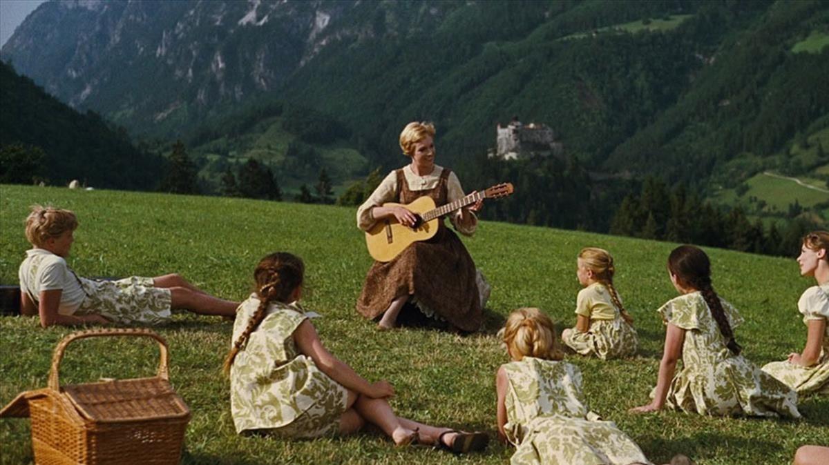 Una imagen de ’Sonrisas y lágrimas’, con Julie Andrews en el centro. 