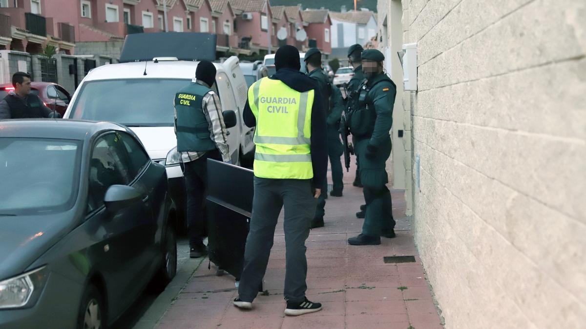 Imagen de archivo de un operativo de la Guardia Civil.