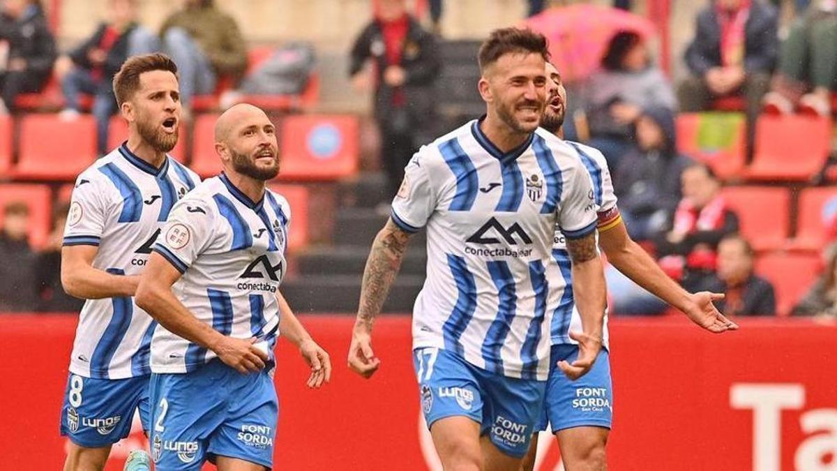 Dioni celebra un gol con el Atlético Baleares.