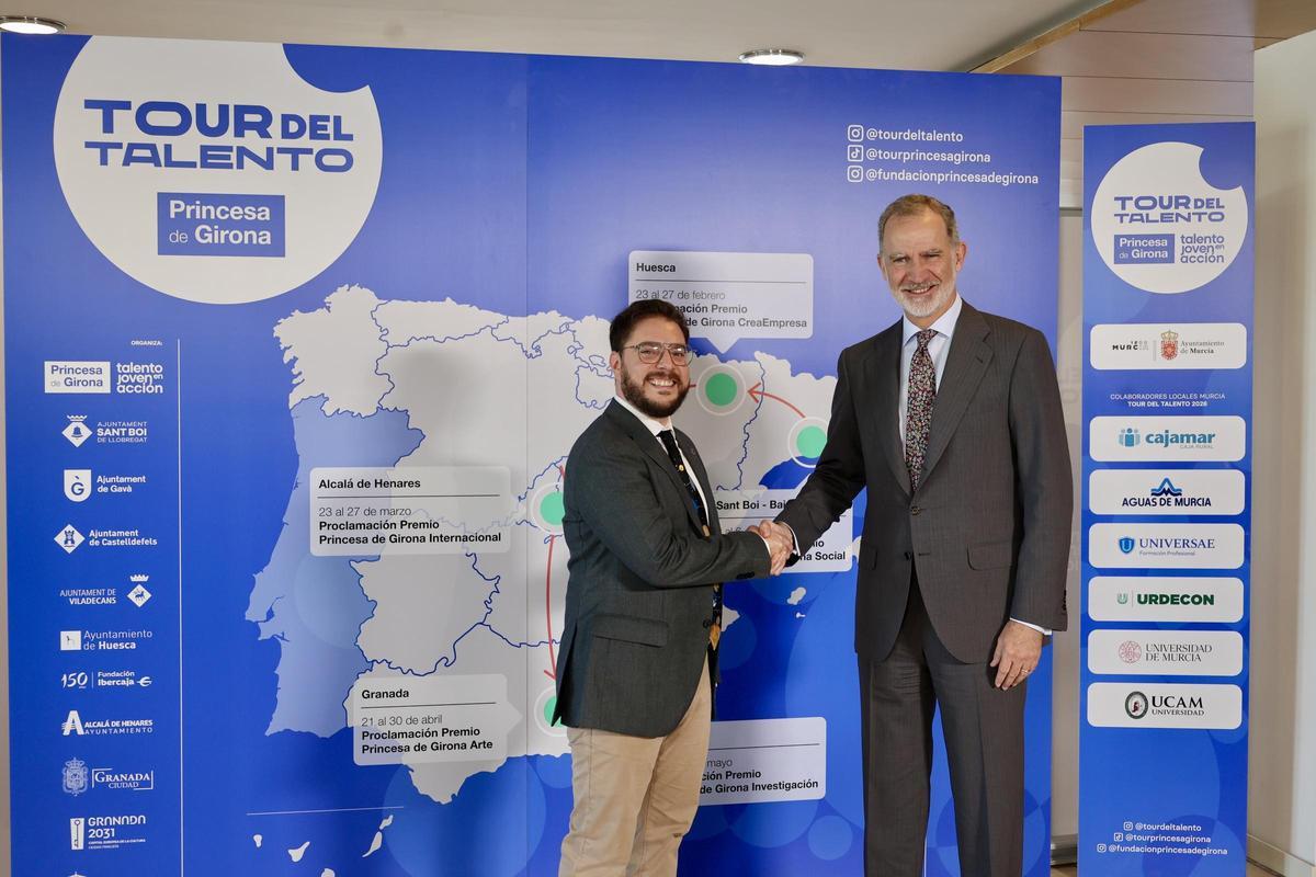La llegada del Rey Felipe VI a los Premios Princesa de Girona en Murcia, en imágenes La llegada del Rey Felipe VI a los Premios Princesa de Girona en Murcia, en imágenes