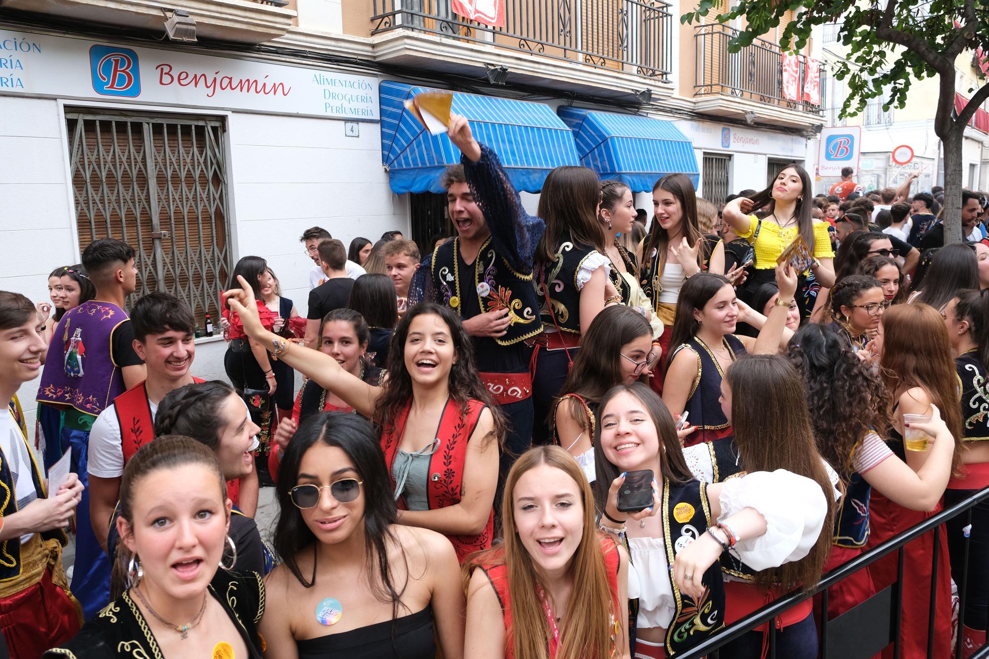 Apoteósico inicio de la fiesta en Elda