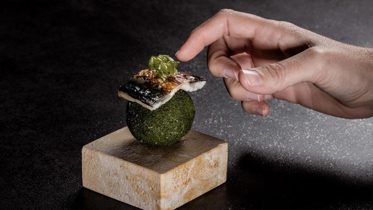 'Nigiri' de anguila del restaurante Fierro (Valencia).