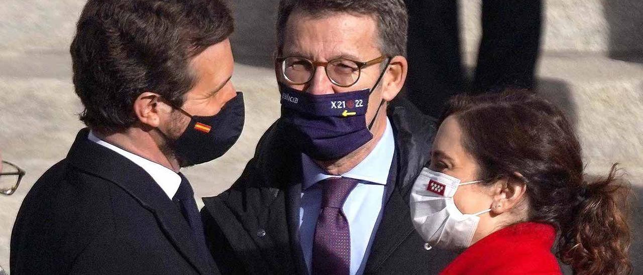 Pablo Casado, Alberto Núñez Feijóo e Isabel Díaz Ayuso.