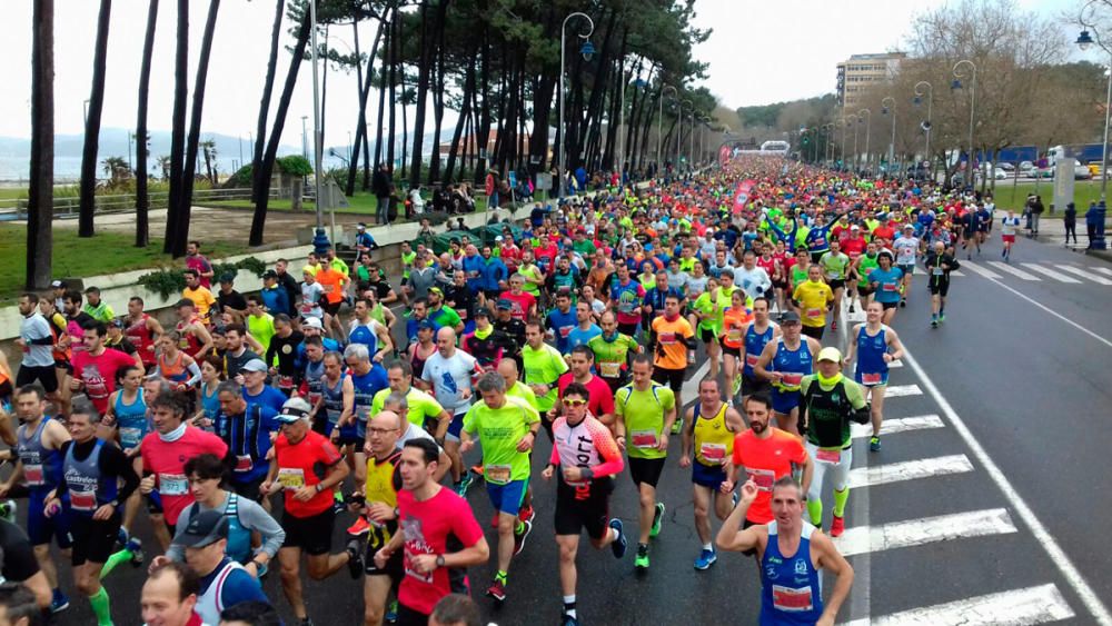 5.000 corredores toman la salida en la Vig-Bay