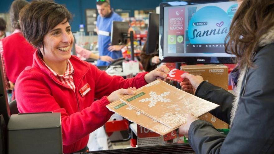 La campaña de Navidad generará más de 9.900 contratos este año en Extremadura, un 2,1% más