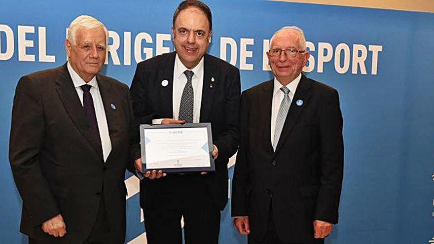 L&#039;alcalde Valentí Junyent rep el premi de millor dirigent polític de l&#039;ACDE