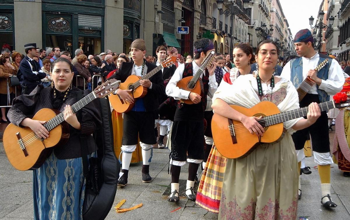 El Pilar y los jóvenes