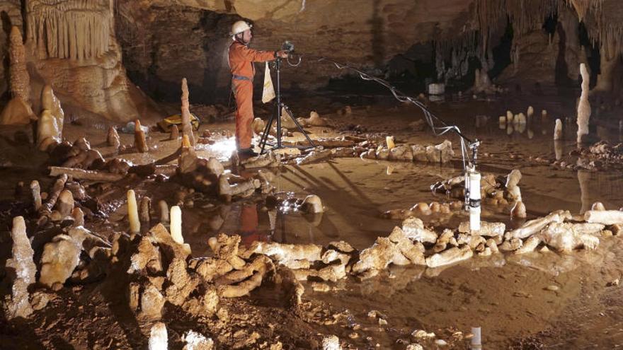 Descubrimientos en la gruta francesa de Bruniquel.