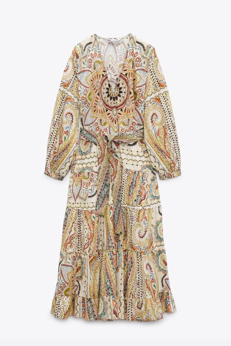 El vestido estampado de Zara que causa sensación