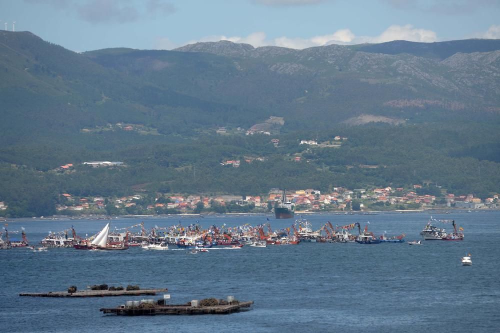 La Vírgen del Carmen conqusta los mares en A Illa de Arousa