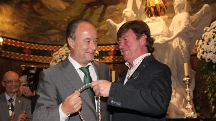 Roque Monllor y Carlos Aracil en el acto de toma de posesión, en octubre de 2014.