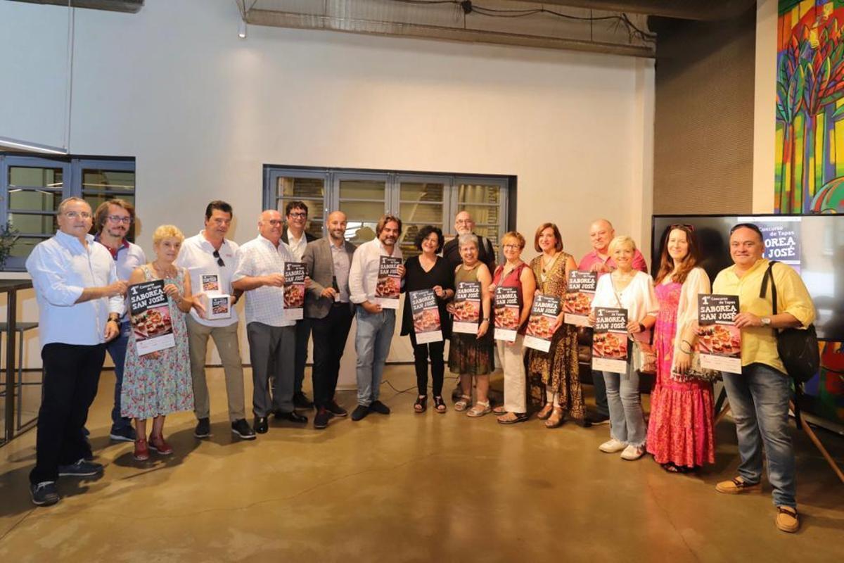 Presentación del concurso en el Espacio Ambar, con la presencia de la vicealcaldesa Sara Fernández