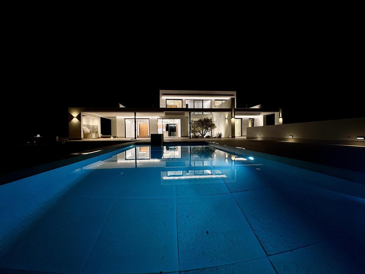 Vila Gres dispone de todos los materiales necesarios para afrontar cualquier tipo de proyecto de contrucción en Ibiza.