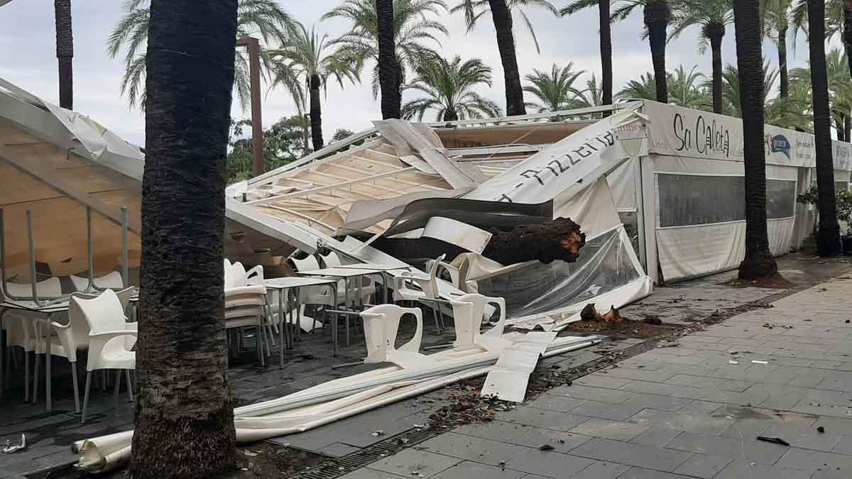 La tormenta de madrugada se ceba en el Garraf