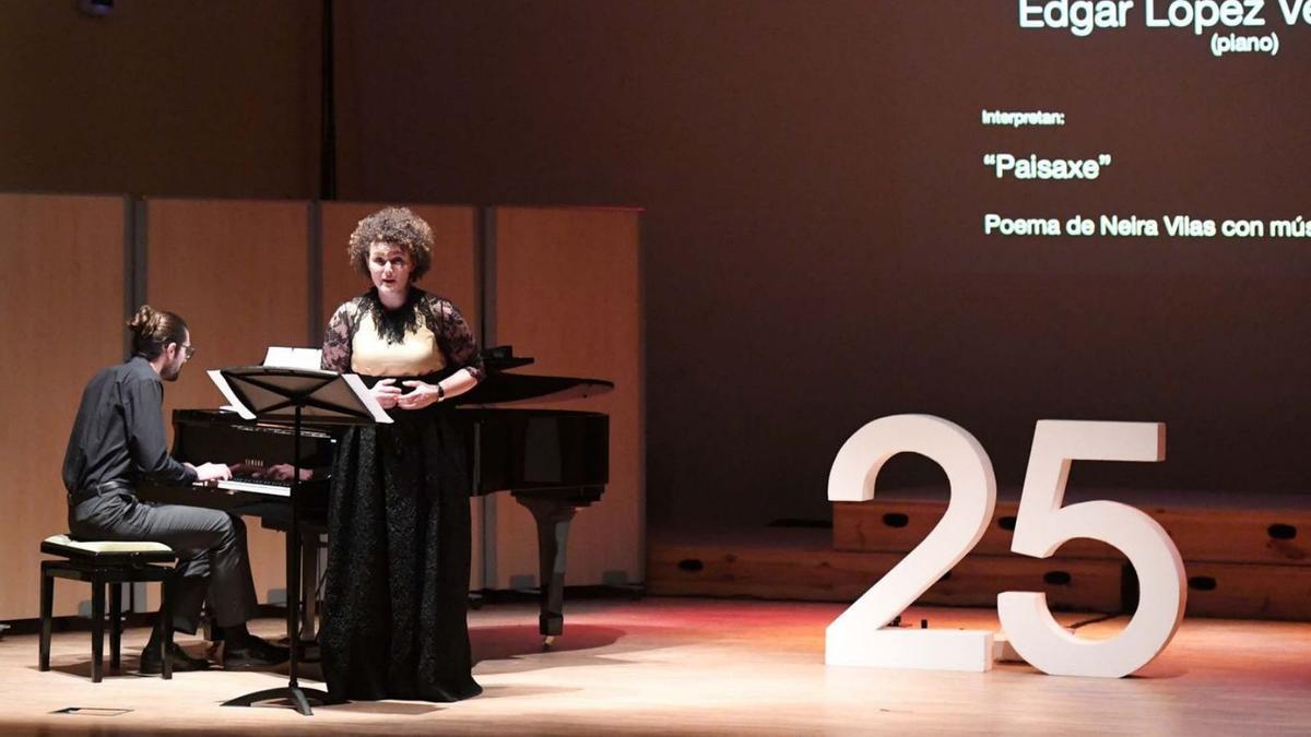 Actuación en la cuarta edición de Batutas e Bastóns, en el 25 aniversario del Conservatorio. |   // VÍCTOR ECHAVE