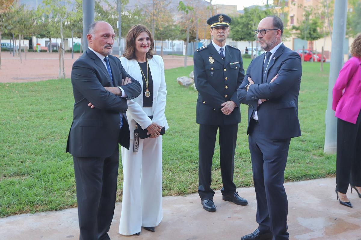 Orihuela entrega la medalla de oro de la ciudad a la EPSO