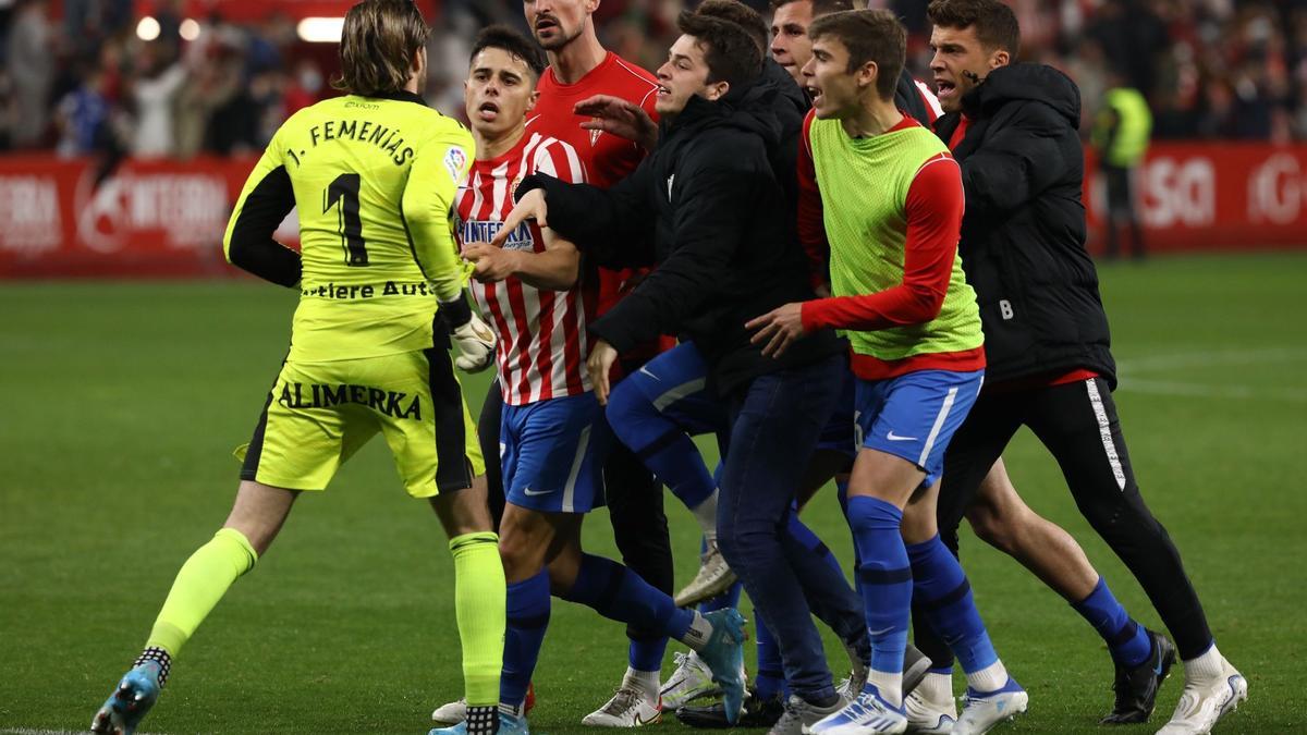 Sporting de Gijón: El Sporting vuelve a 'playoffs' un año