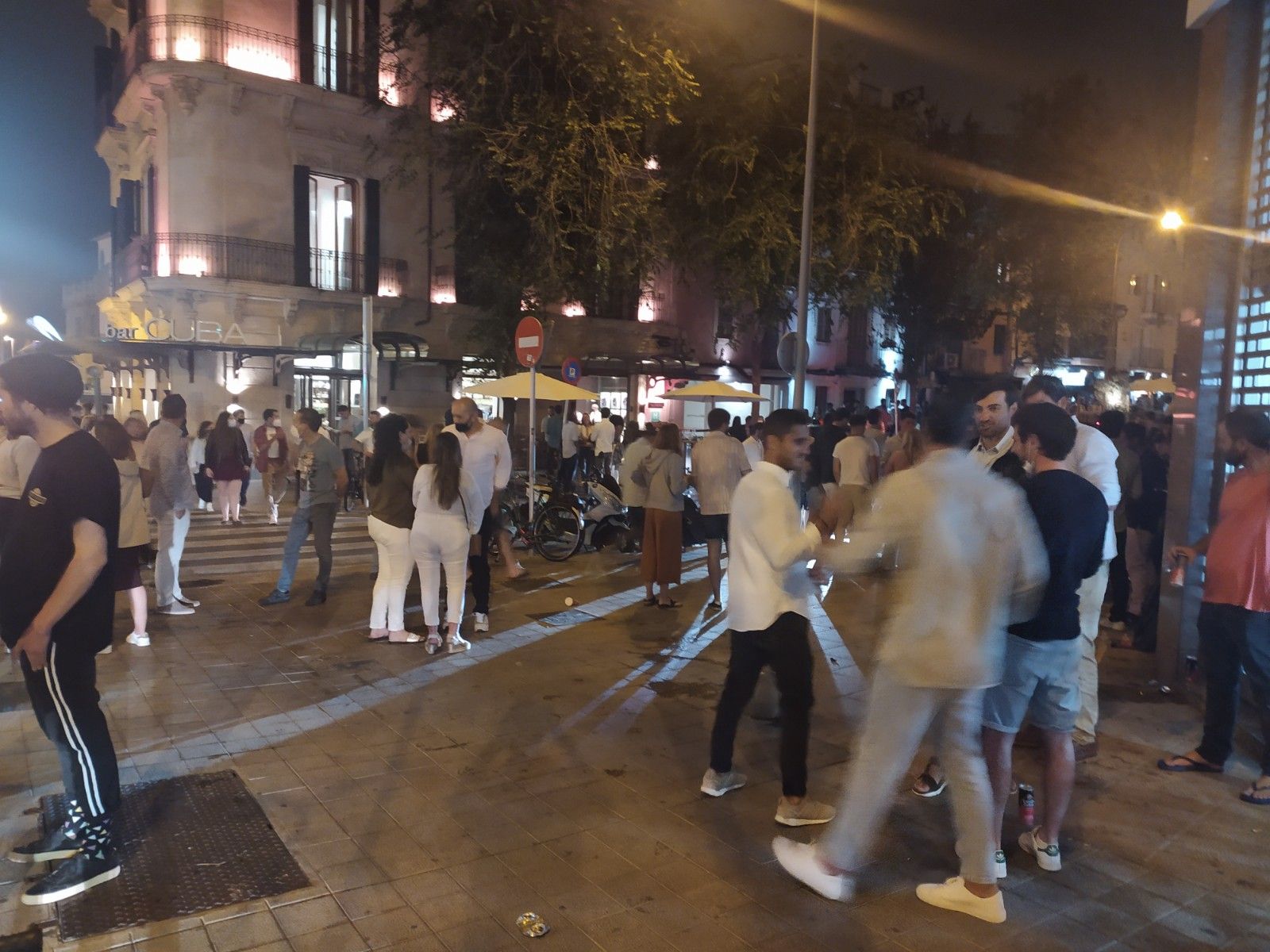 La Policía desaloja varios botellones en Palma