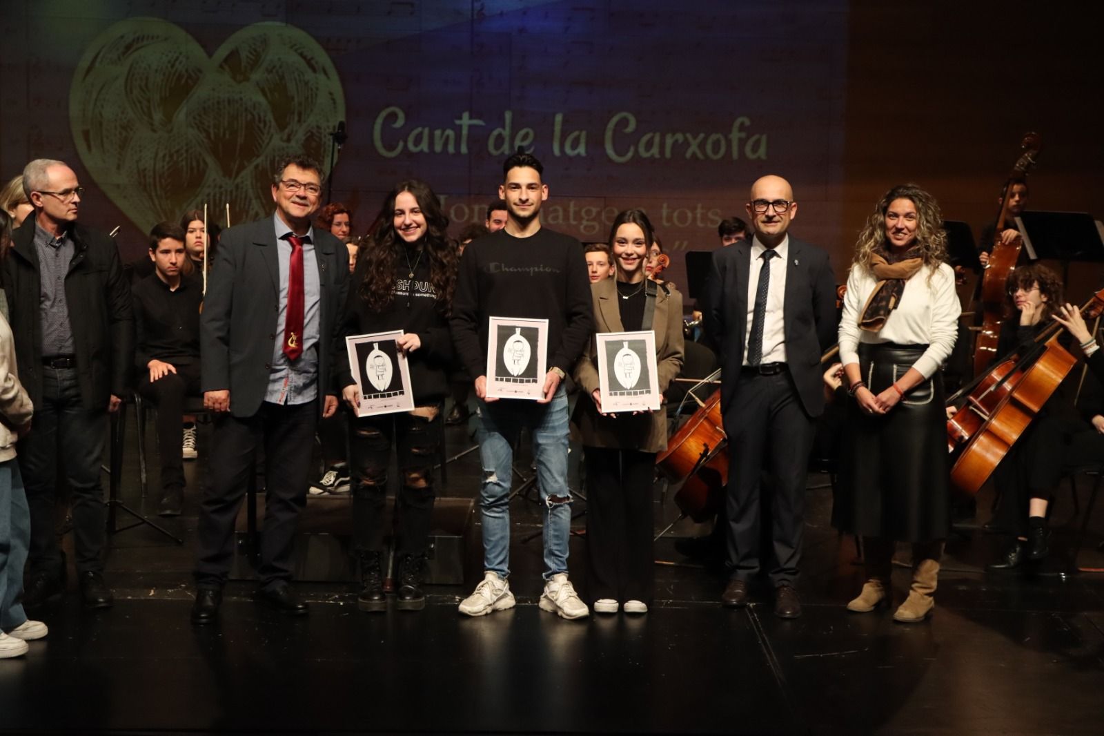 Acto de homenaje a los ángeles a lo largo de la historia.