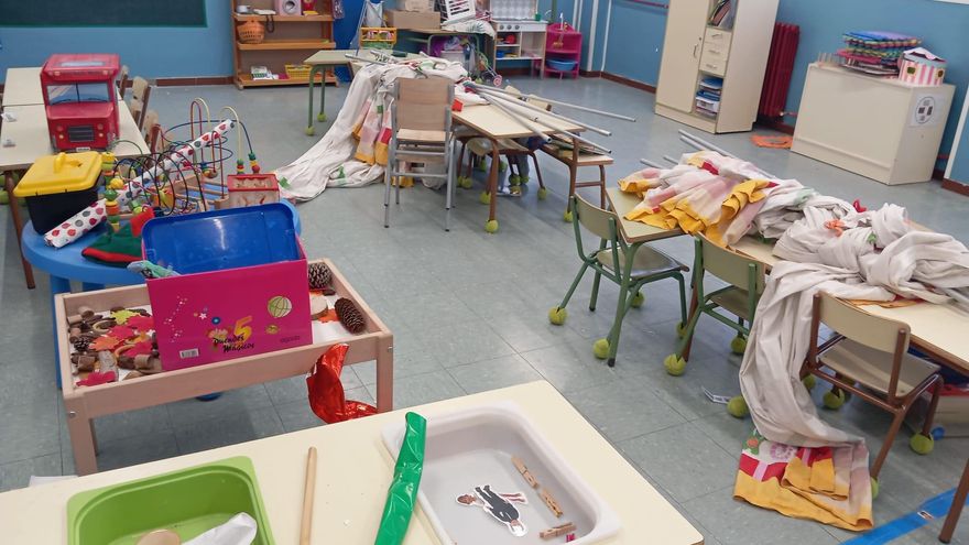 Una peculiar vuelta al cole en Zaragoza: &quot;Parece que ha pasado Atila por aquí&quot;