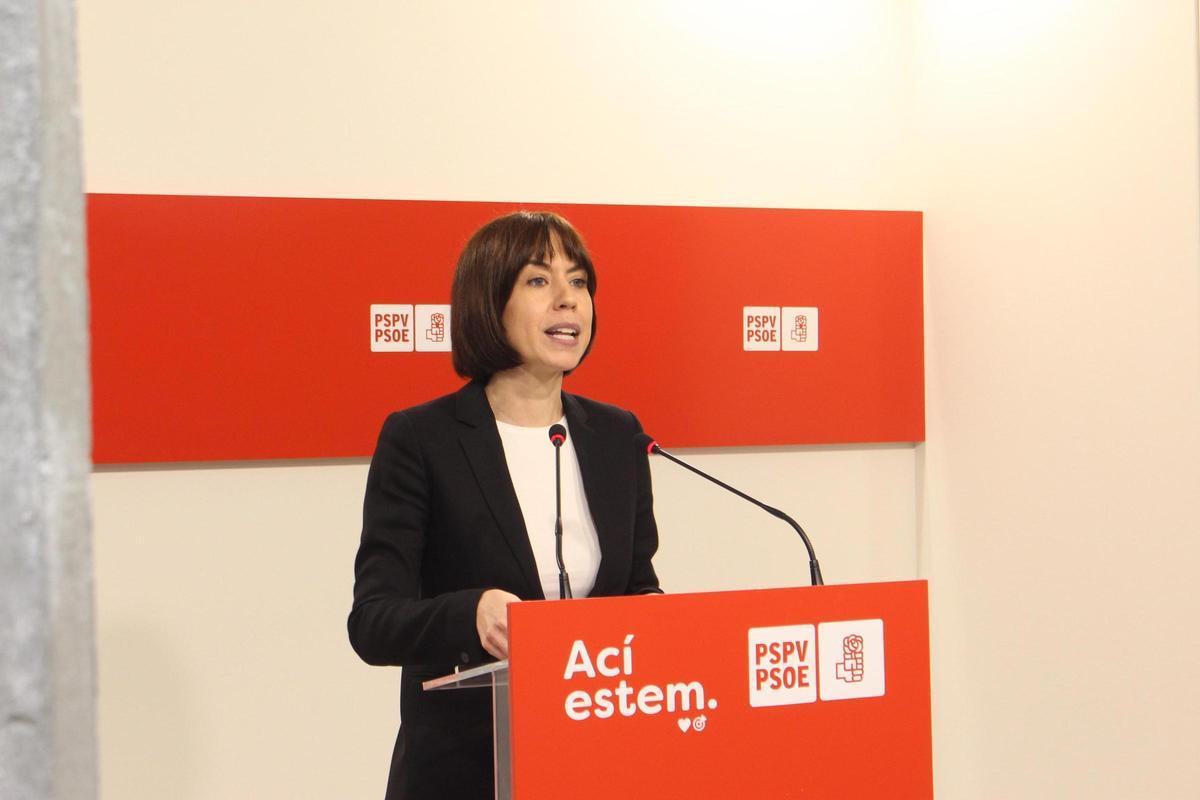 La secretaria general del PSPV-PSOE, Diana Morant, ofrece una declaración institucional minutos después de la comparecencia de Mazón en la cámara autonómica para explicar su gestión en la emergencia de la DANA