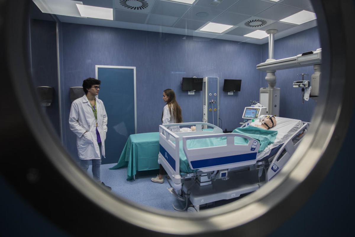 Instalaciones del Hospital Virtual de la Universidad Católica de Valencia