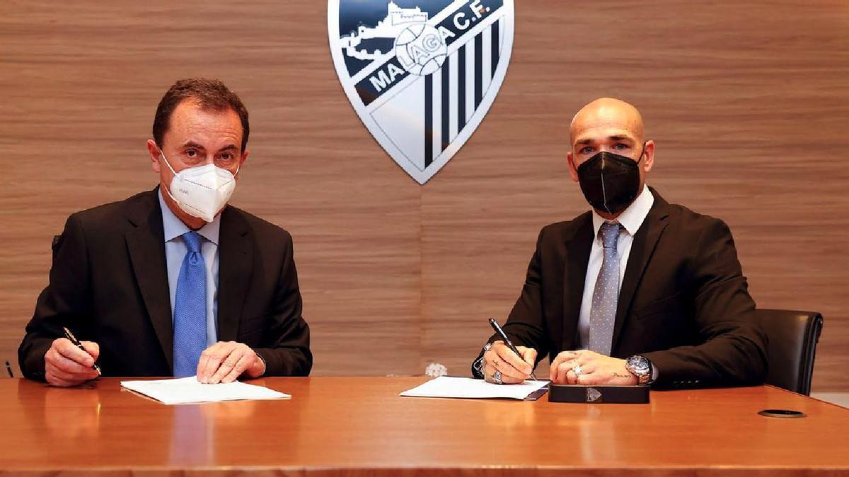 Muñoz y Gaspar, en las instalaciones de La Rosaleda.