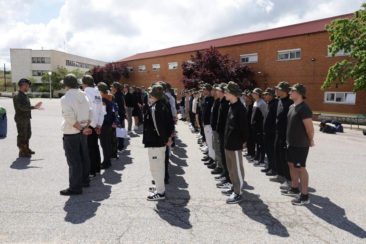 Así ha sido la llegada de nuevos soldados al Cefot de Cáceres