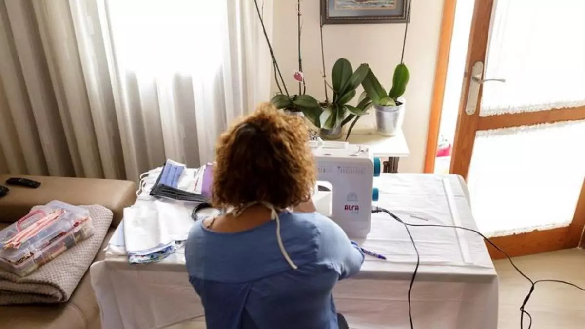 Atenci車n: las amas de casa ya pueden solicitar la nueva pensi車n de 500 euros: solo 2 requisitos