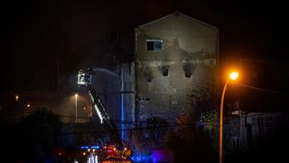 Tragedia en una nave ocupada hace años en Badalona