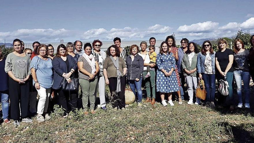La consellera Mae de la Concha se reuniÃ³ ayer con varias mujeres que dedican su actividad profesional al desarrollo de la agricultura en Balears.
