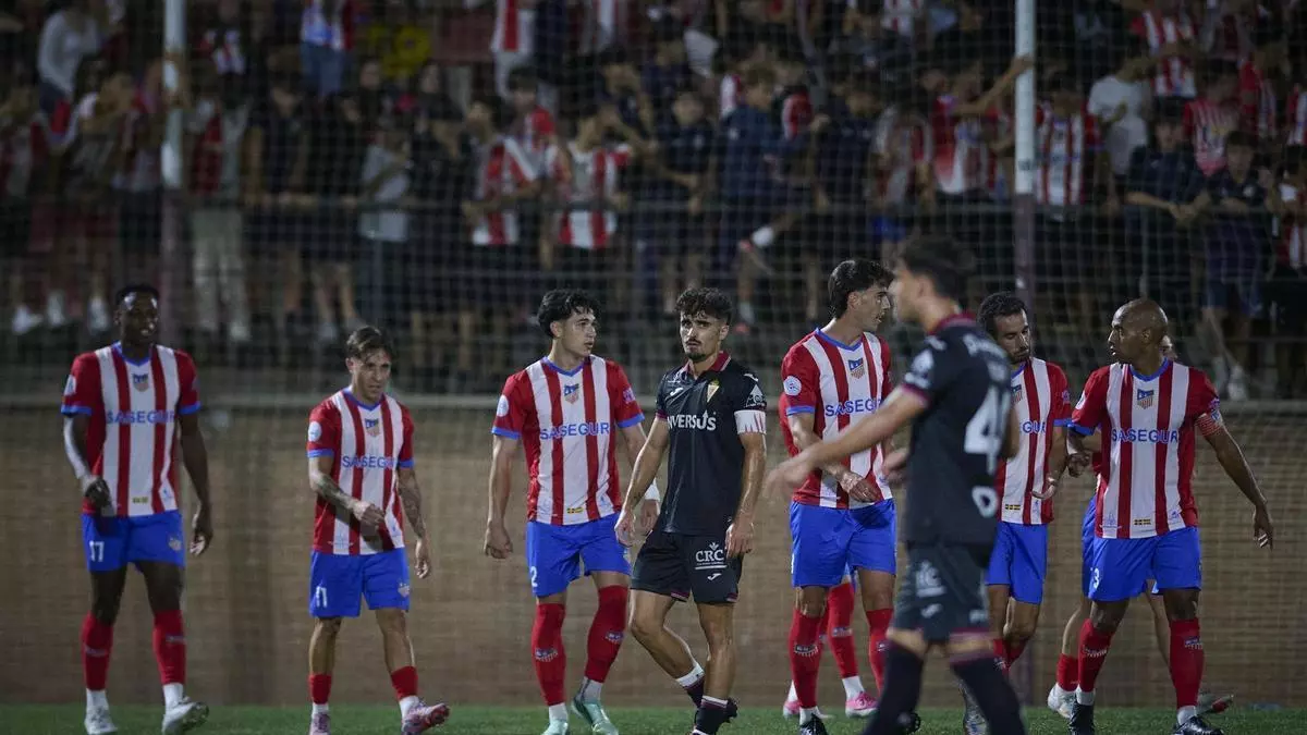 El Real Murcia, sin Copa entre la polémica y el derrumbe